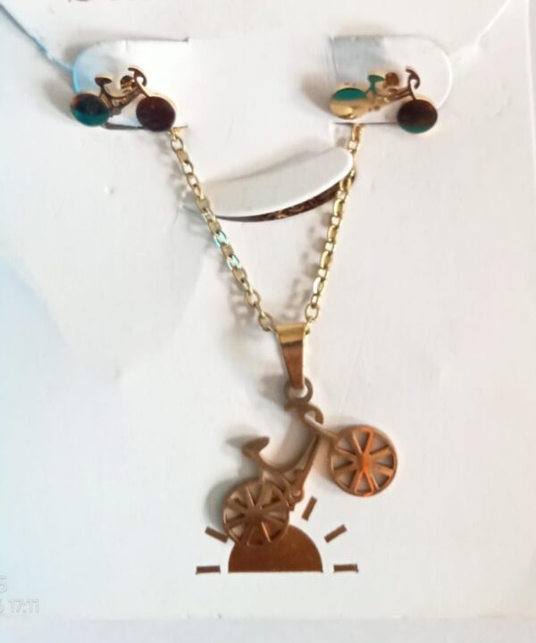 Collar y Par de Aretes de Bicicletas